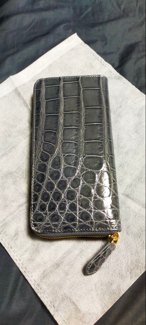 新品未使用　クロコダイル　シャイニング加工　特Sランク　グレー　ラウンド　長財布