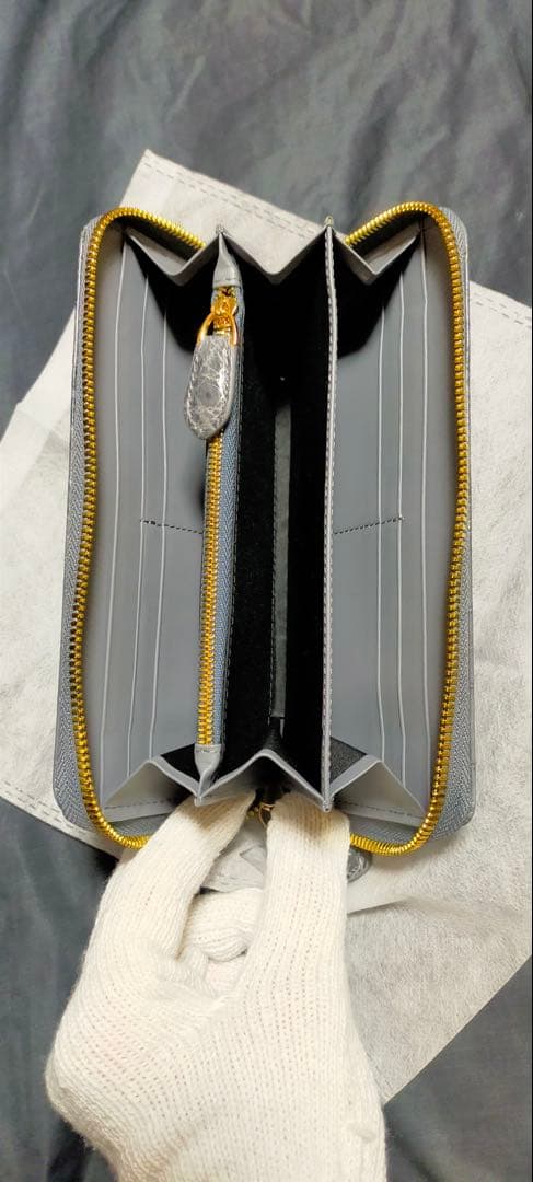 新品未使用　クロコダイル　シャイニング加工　特Sランク　グレー　ラウンド　長財布