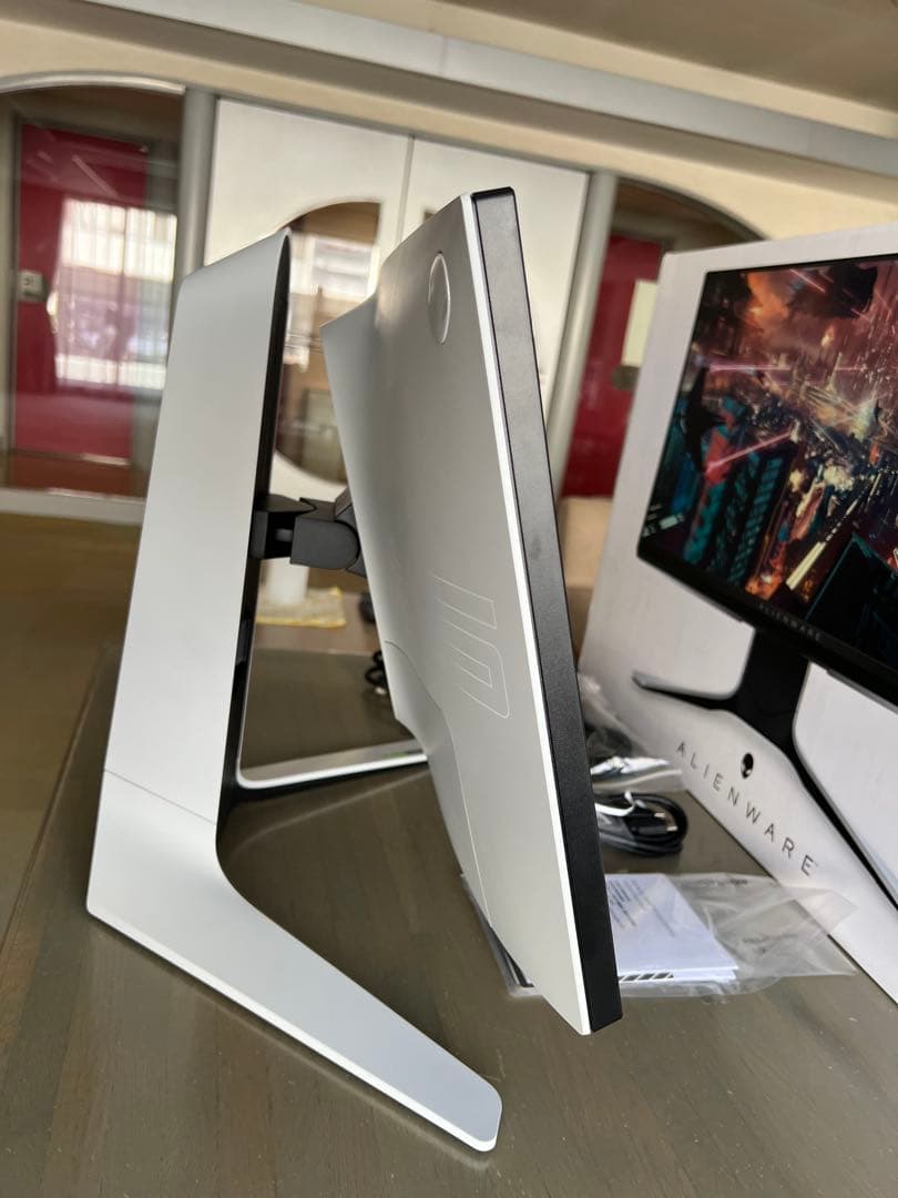 DELL Alienware ゲーミングモニター AW2521HFL