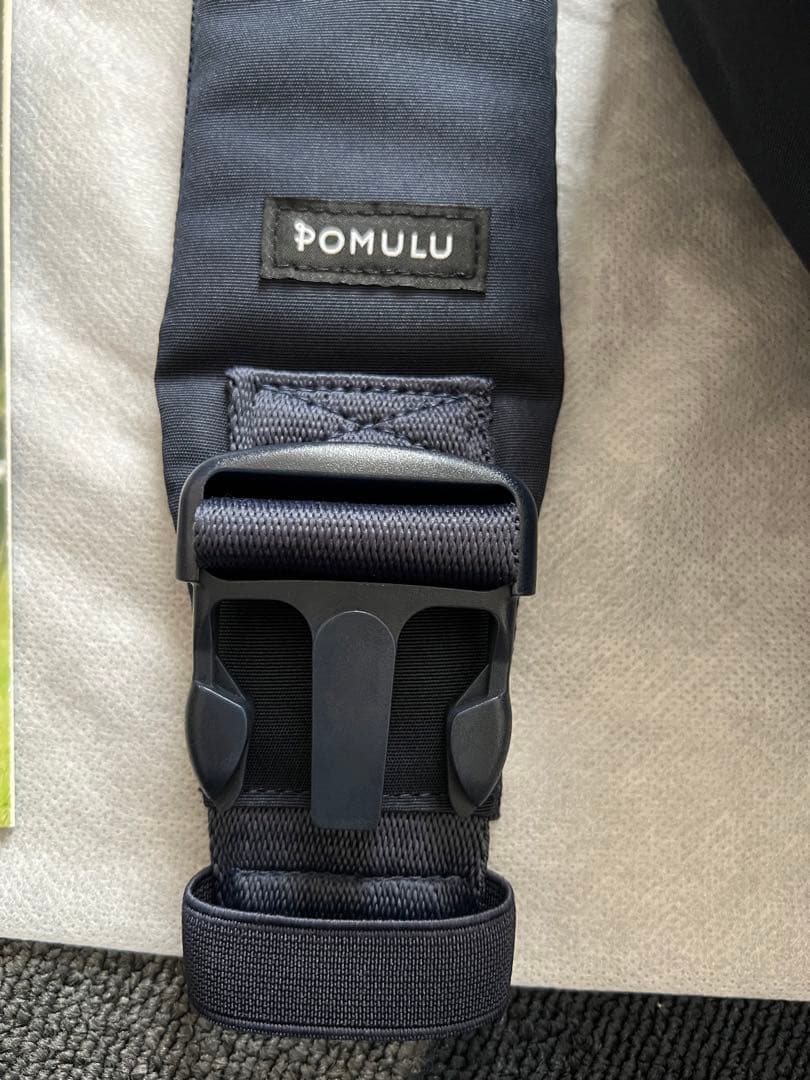 POMULU ポムル 新型 ヒップシート ショルダーバッグ 2WAY 抱っこ紐