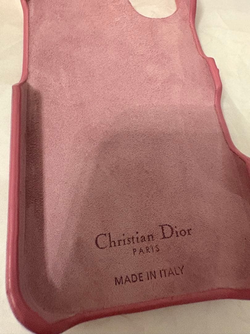 ✨最新機種！未使用級✨Dior　LADY DIOR　iPhone16ケース　羊革