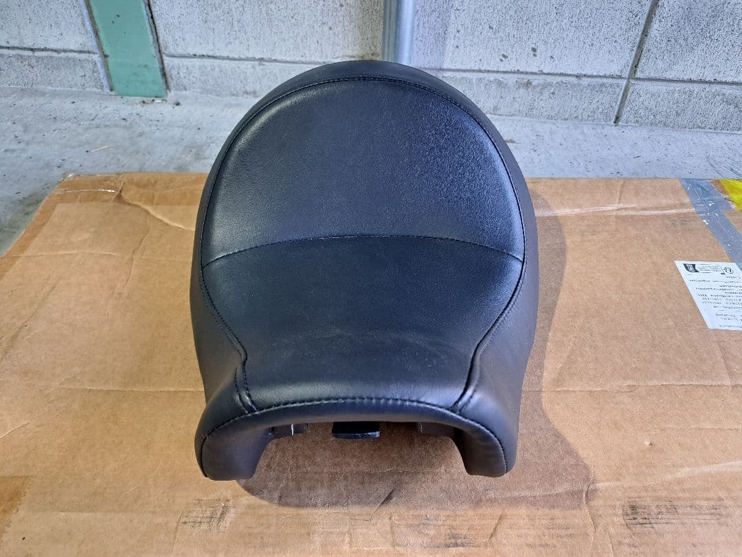 足つき性バツグン！ハーレー純正　　スーパーリーチ・ソロシート '06〜ダイナ系