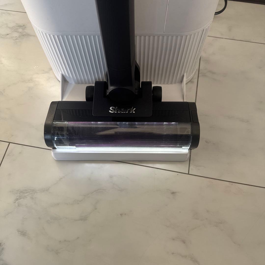 Shark EVOPOWER スティッククリーナーLC551JBK