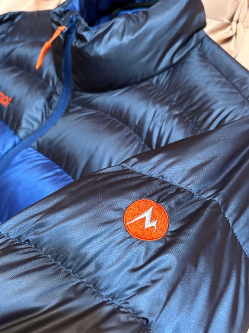 美品 ☆好配色☆ Marmot ライトダウンジャケット (M)