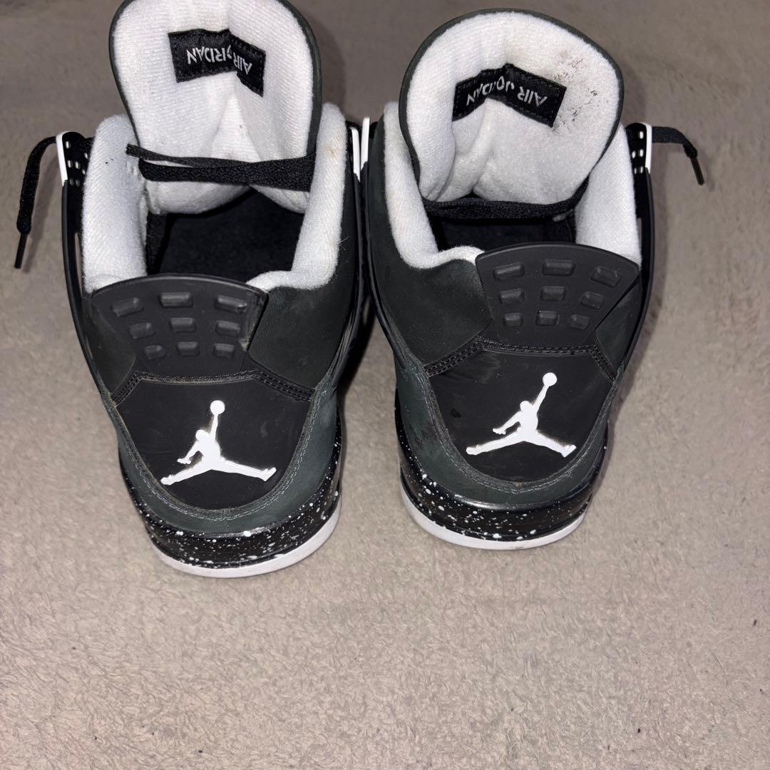 ナイキ　エアジョーダン４　ブラック　２７.５
