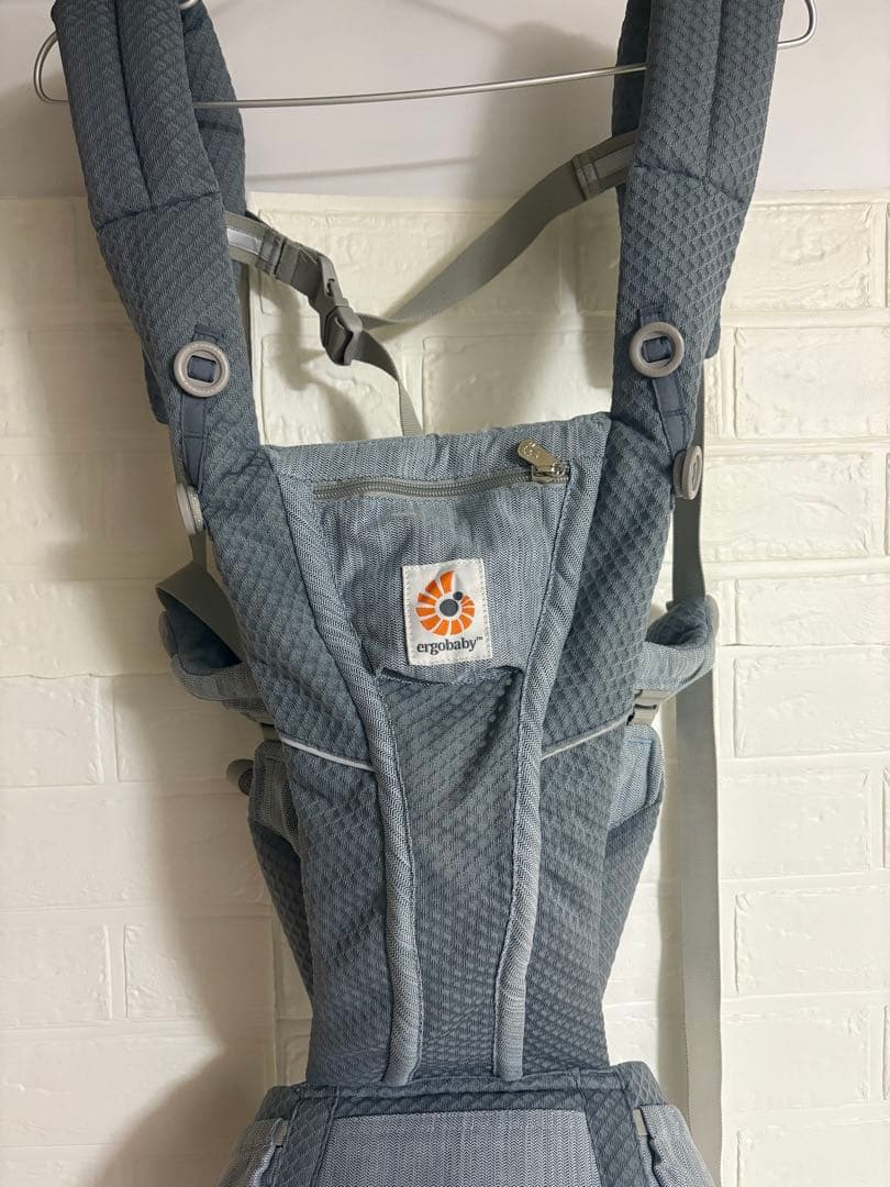 ergobaby OMNI breeze 抱っこひも【美品】ポーチ付き