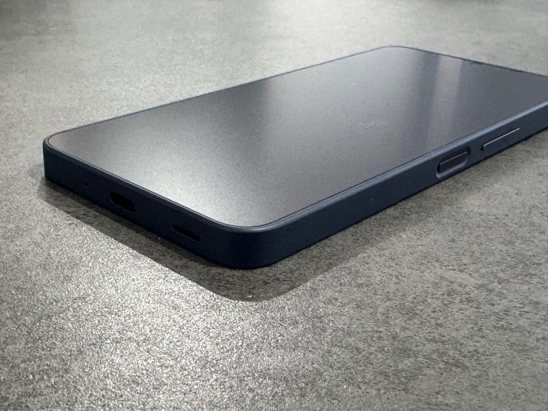 docomo AQUOS wish 4 本体 SH-52E ブラック