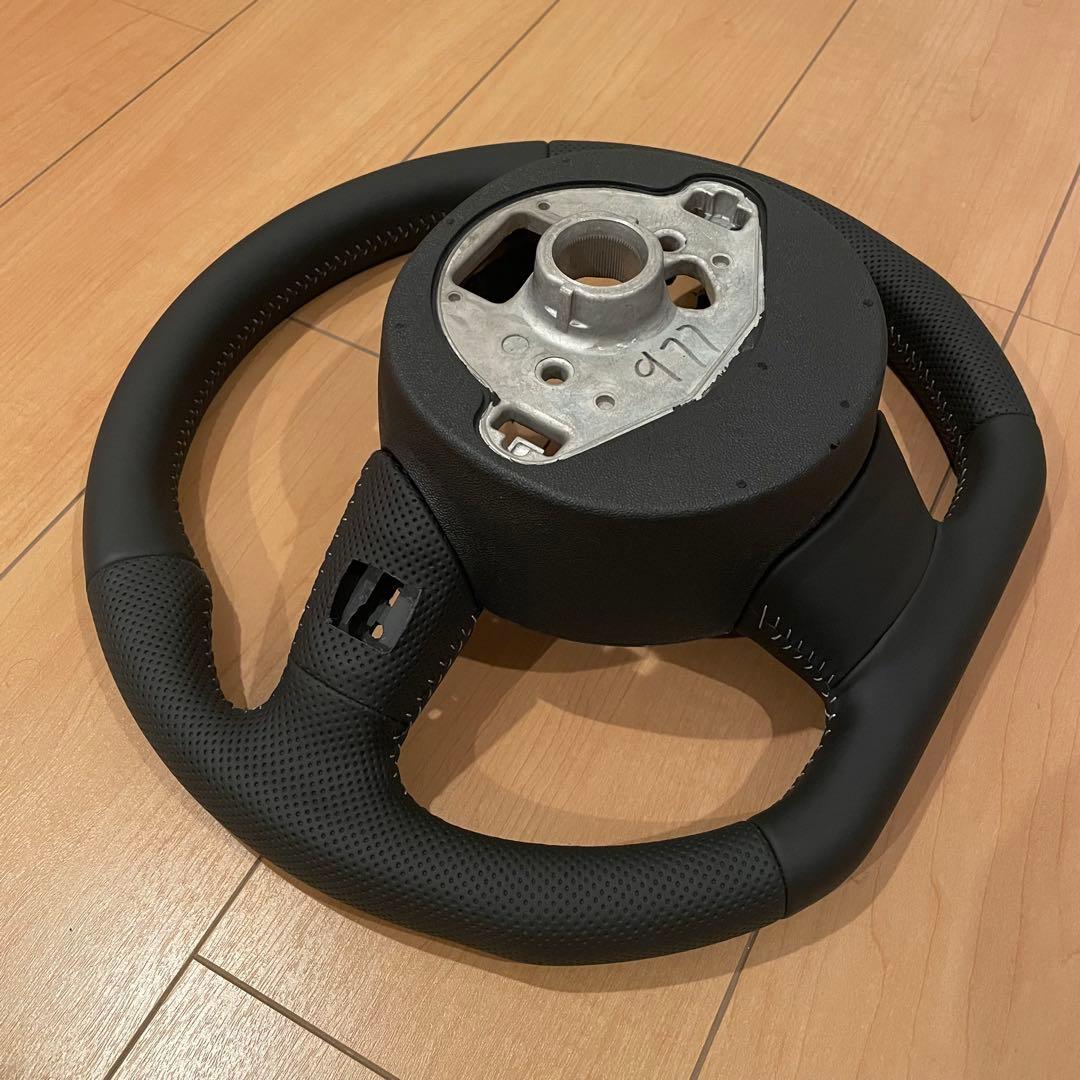 Audi A3, A4, A5, A6, RS3, RS4のステアリングホイール