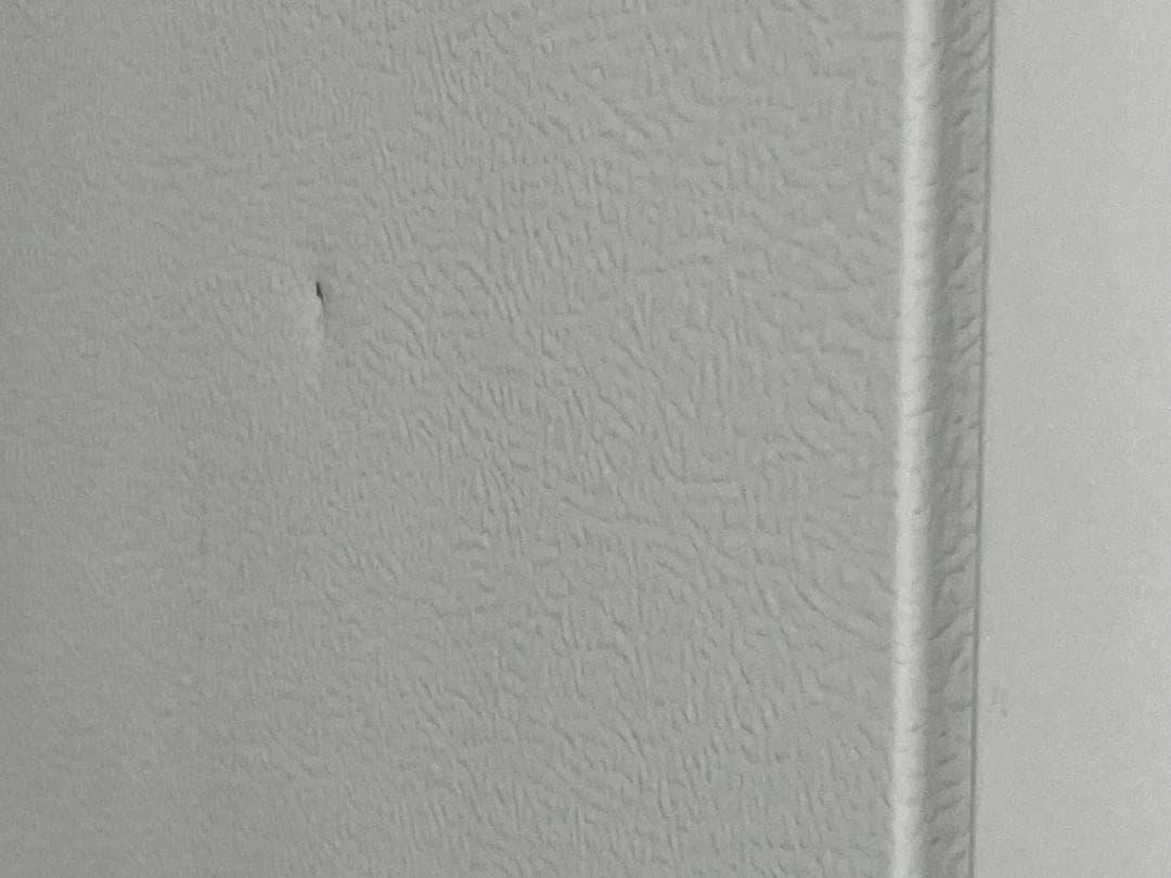 愛知岐阜/送料込★シャープ 137L冷凍冷蔵庫 SJ-14E6-KW 2019年