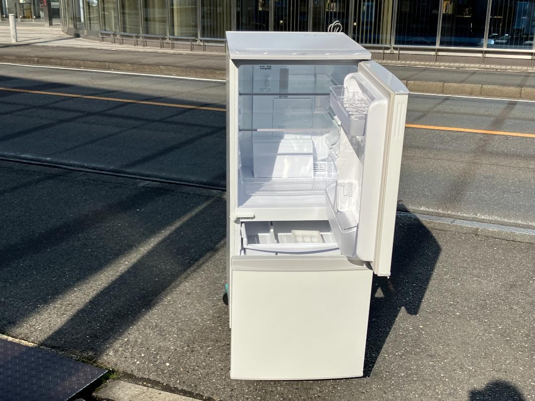 愛知岐阜/送料込★シャープ 137L冷凍冷蔵庫 SJ-14E6-KW 2019年