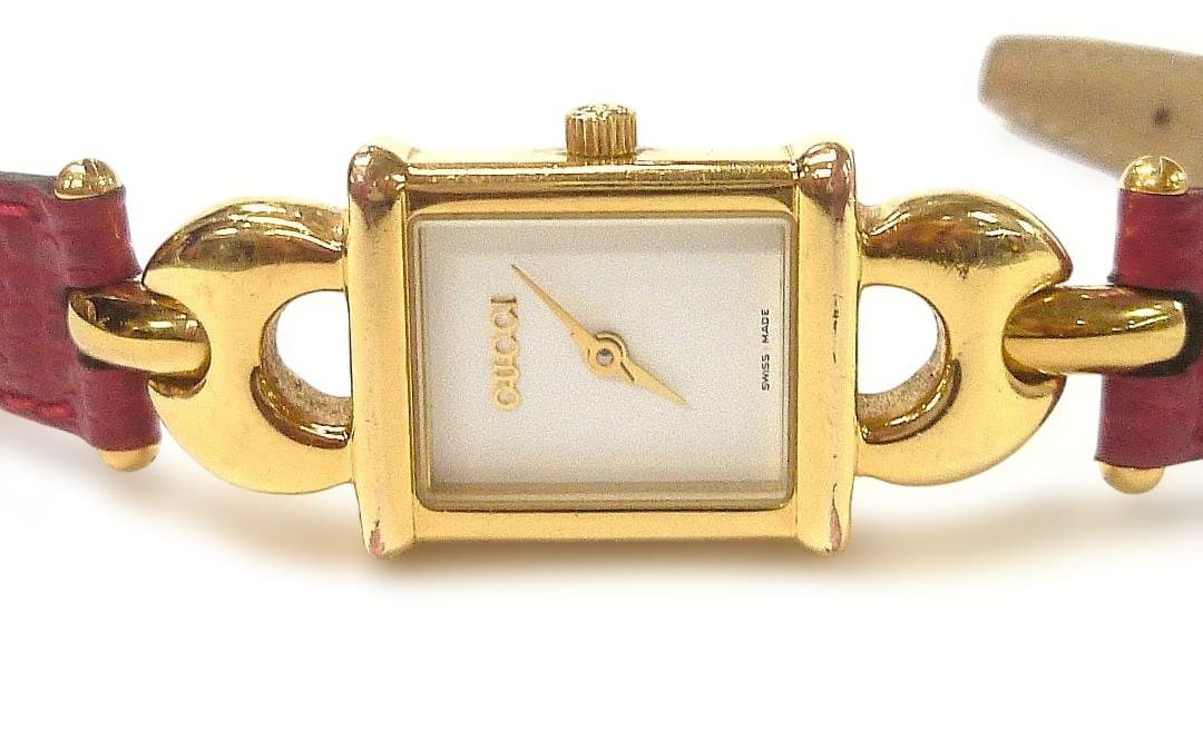 グッチ 腕時計 1800L クォーツ ゴールドベゼル　電池交換済み
