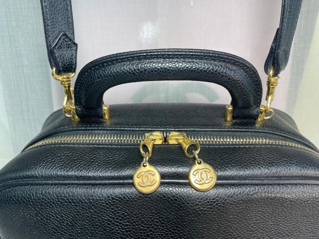 CHANEL シャネル　バニティ　キャビアスキン　ショルダー　メイク　CC　61