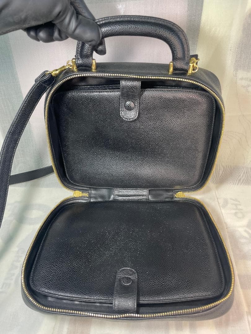 CHANEL シャネル　バニティ　キャビアスキン　ショルダー　メイク　CC　61