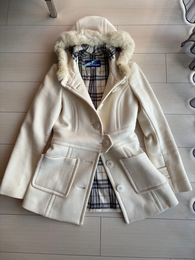 ブルーレーベルファーフード付きホワイトコート36サイズ