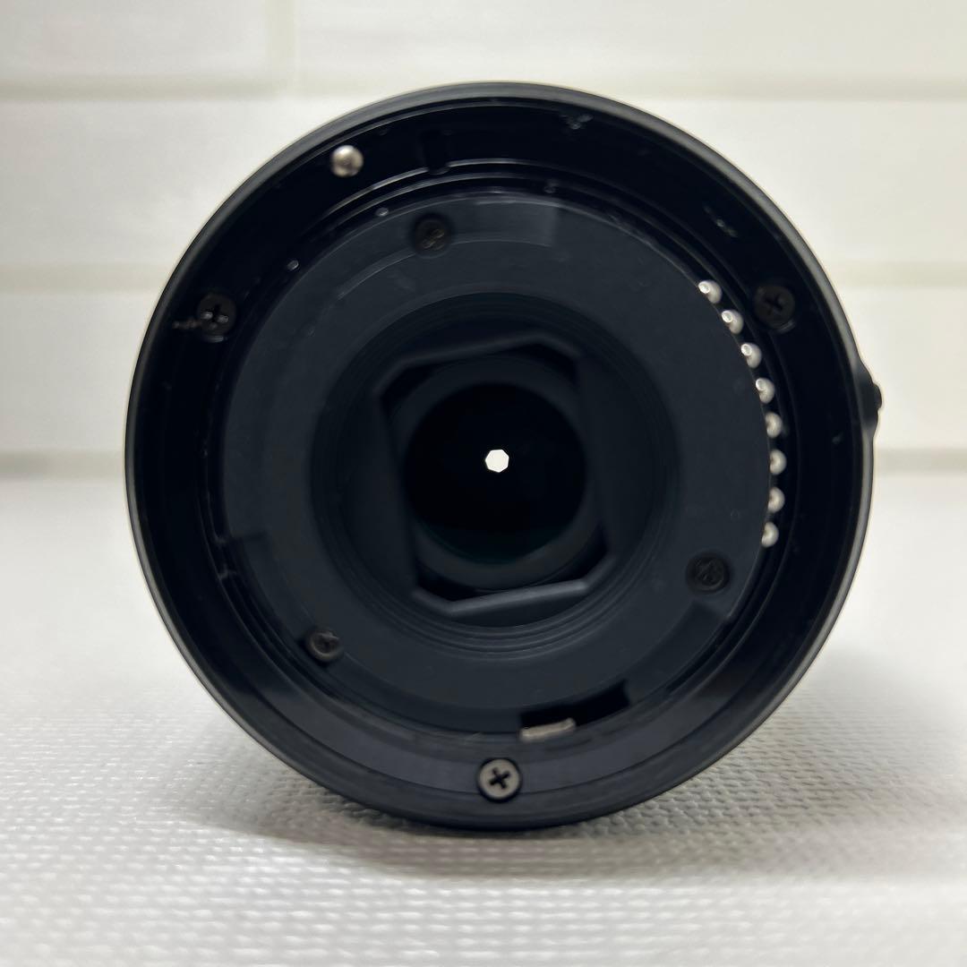 美品 Nikon D5600 ダブルズームキット ショット数1881枚