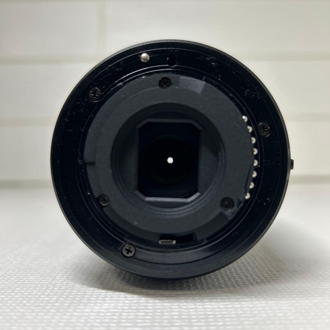 美品 Nikon D5600 ダブルズームキット ショット数1881枚