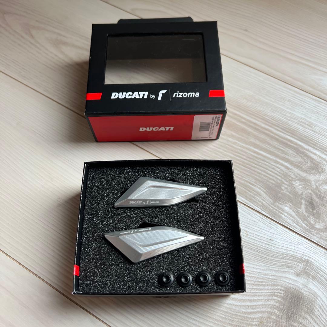 DUCATI DM-BS591A ミラー穴カバーrizoma