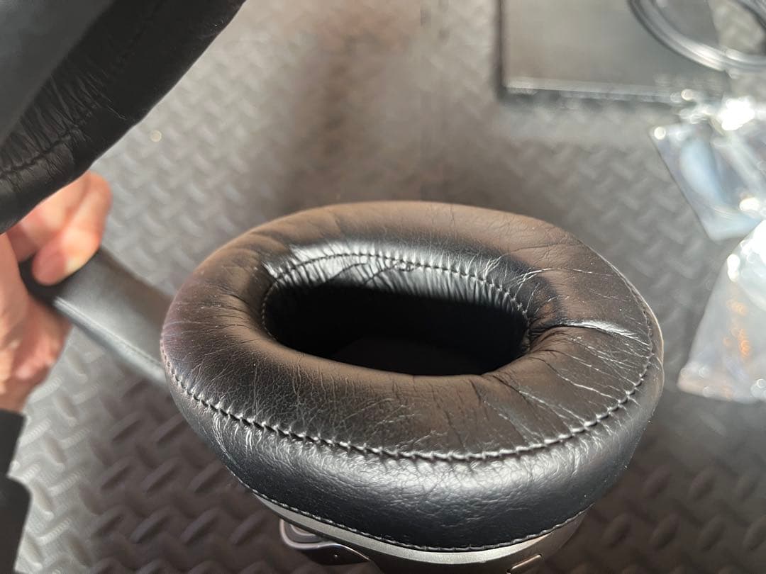 SONY ソニー MDR-HW700 デジタルサラウンドヘッドホンシステム