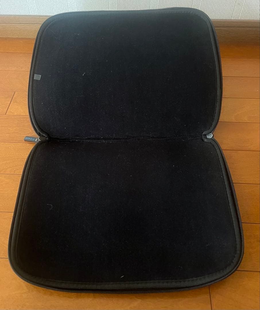 Apple MacBook Pro13インチ 本体と付属品