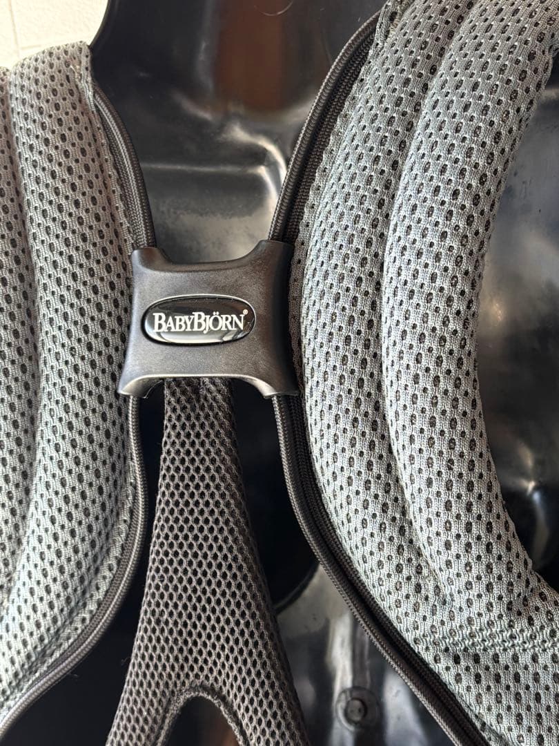 ベビービョルン　MOVE　エアリーメッシュ　セージグリーン　取扱説明書　箱付き