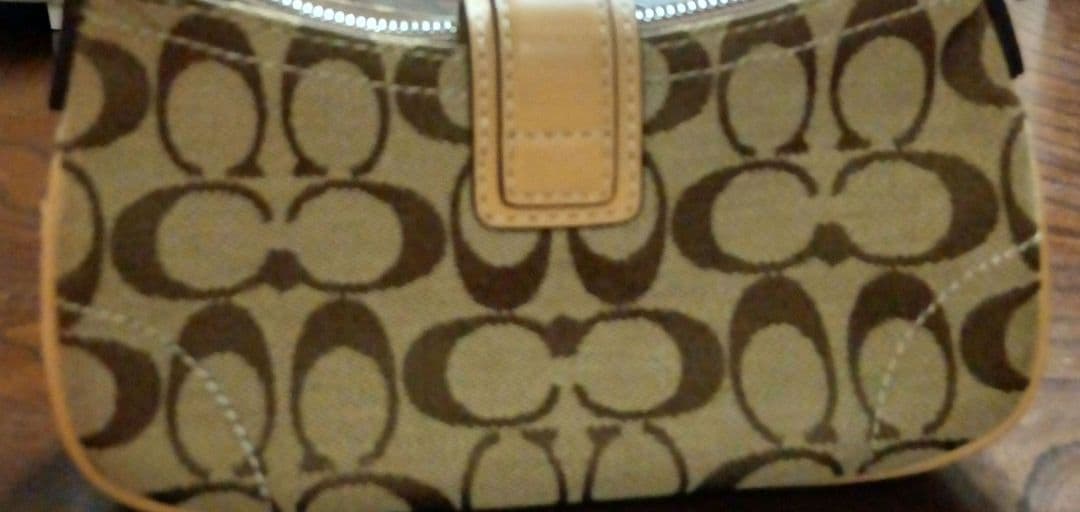 クリスマスセール☆★☆　COACH ワンショルダーバッグ ソーホー シグネチャー