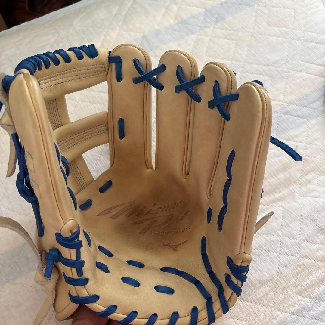 Mizuno 軟式グローブ 右投げ用クリーム色