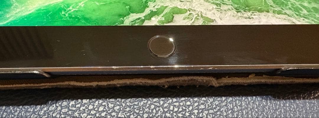 中古品 アップル iPad(第5世代) 32GB Wi-Fiモデル