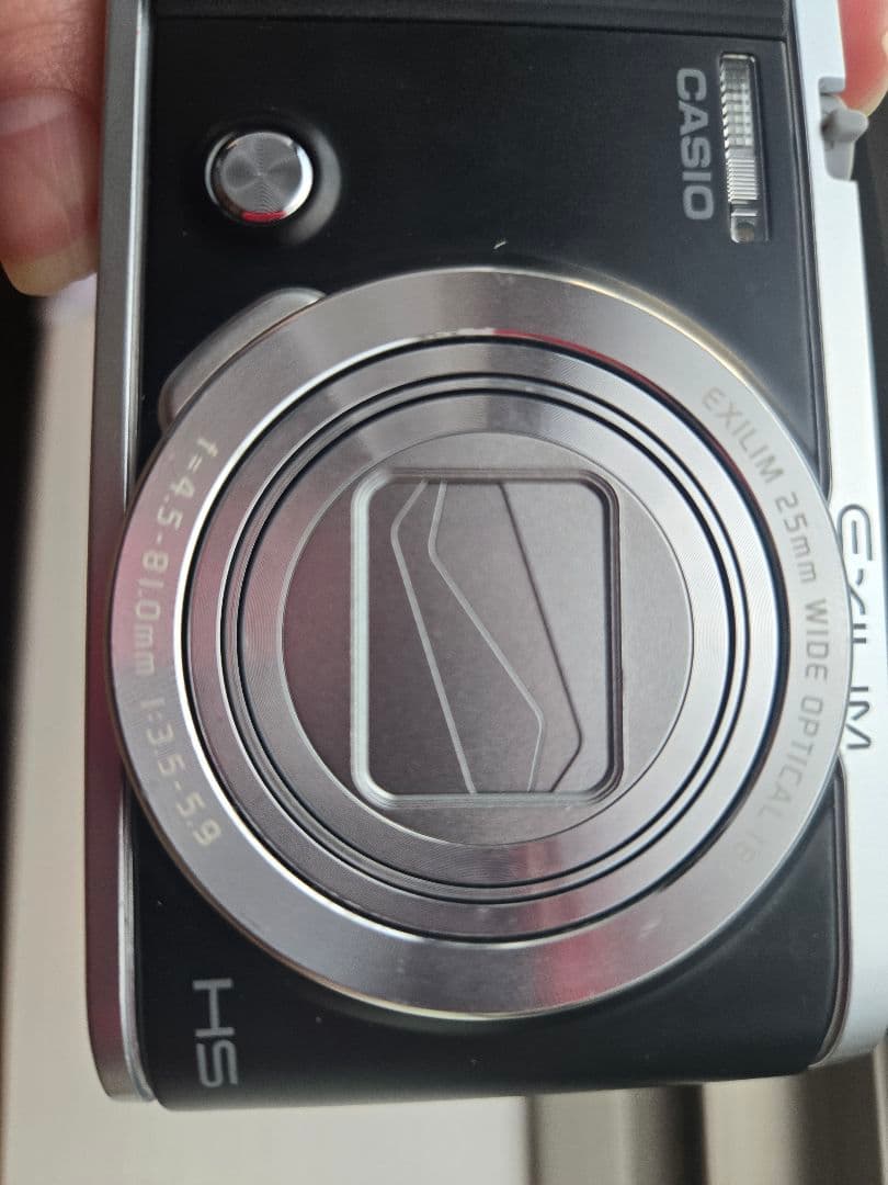 CASIO EXILIM zr 1800 黒