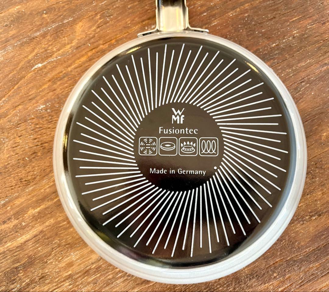 ネ*ネ様 WMF フライパン 24cm フュージョンテックミネラル　グレー