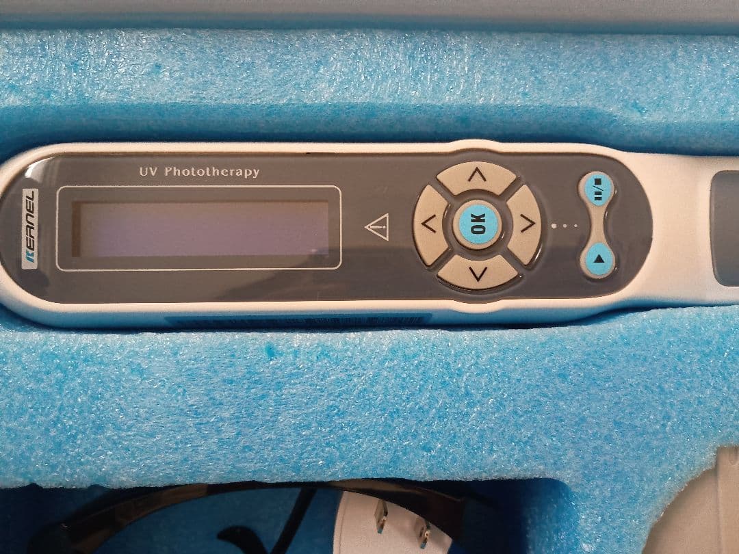 フィリップス製　ナローバンドUVB 家庭用治療器