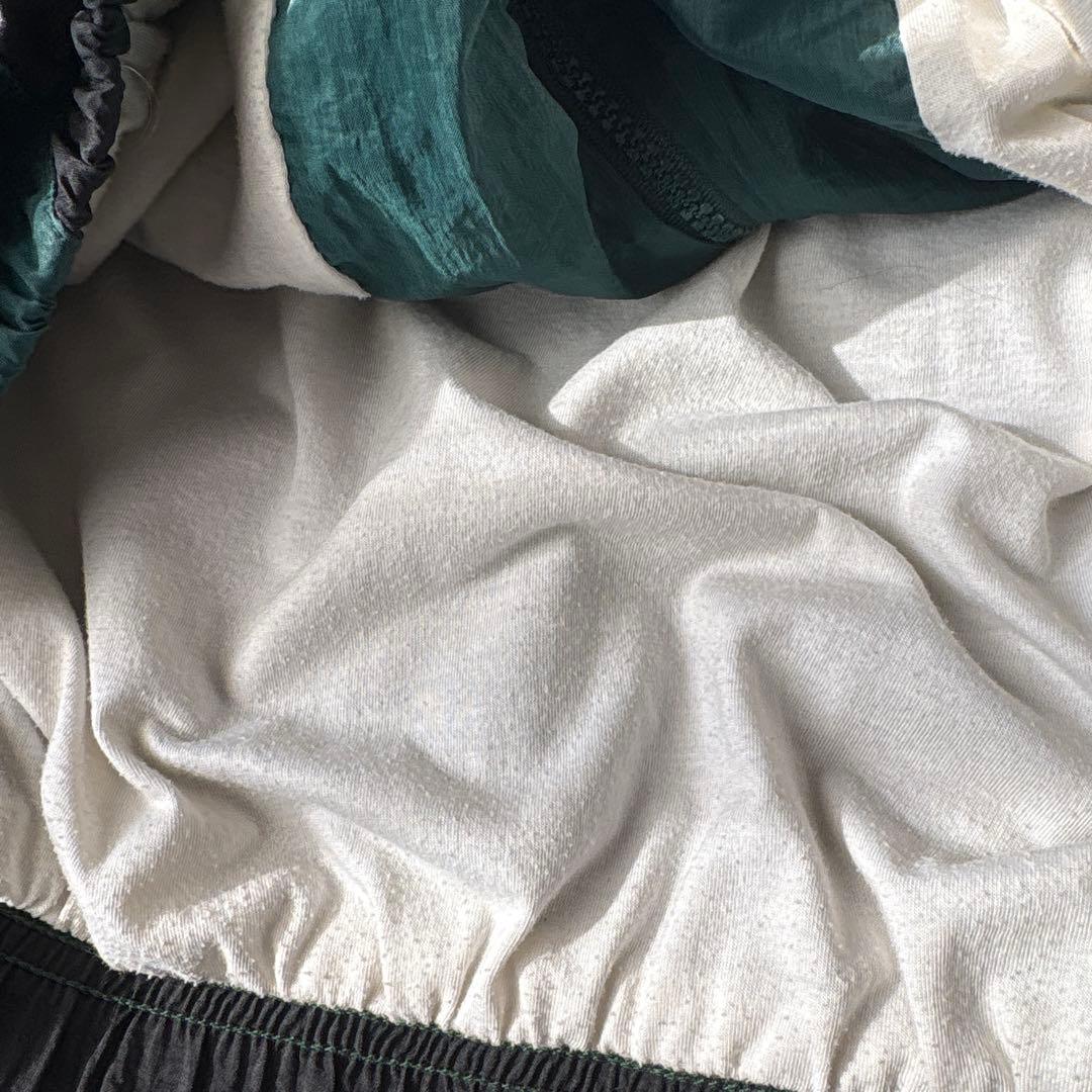 NIKE ナイキ 　ナイロンジャケット 90's古着　XL刺繍　銀タグ メンズ