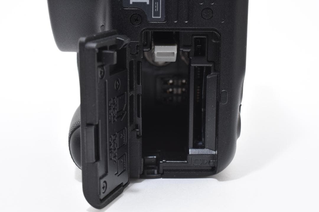 超美品 キヤノン EOS kiss X7 デジタル一眼レフカメラボディCanon