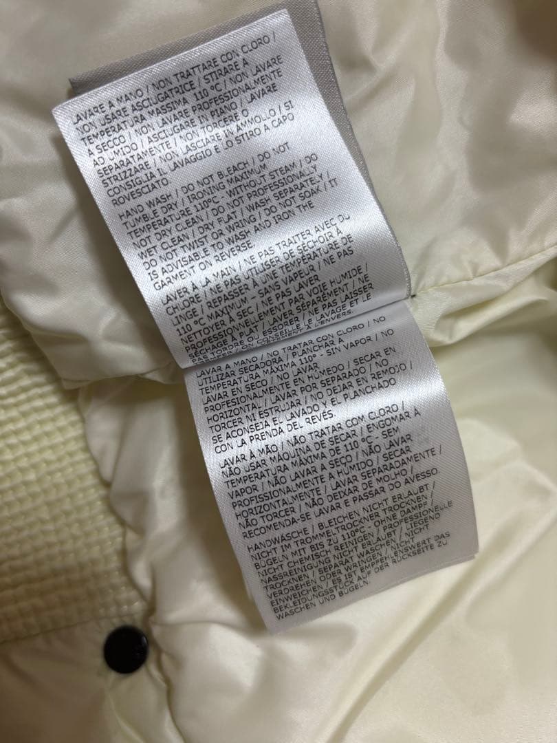 moncler grenoble ダウンジャケット