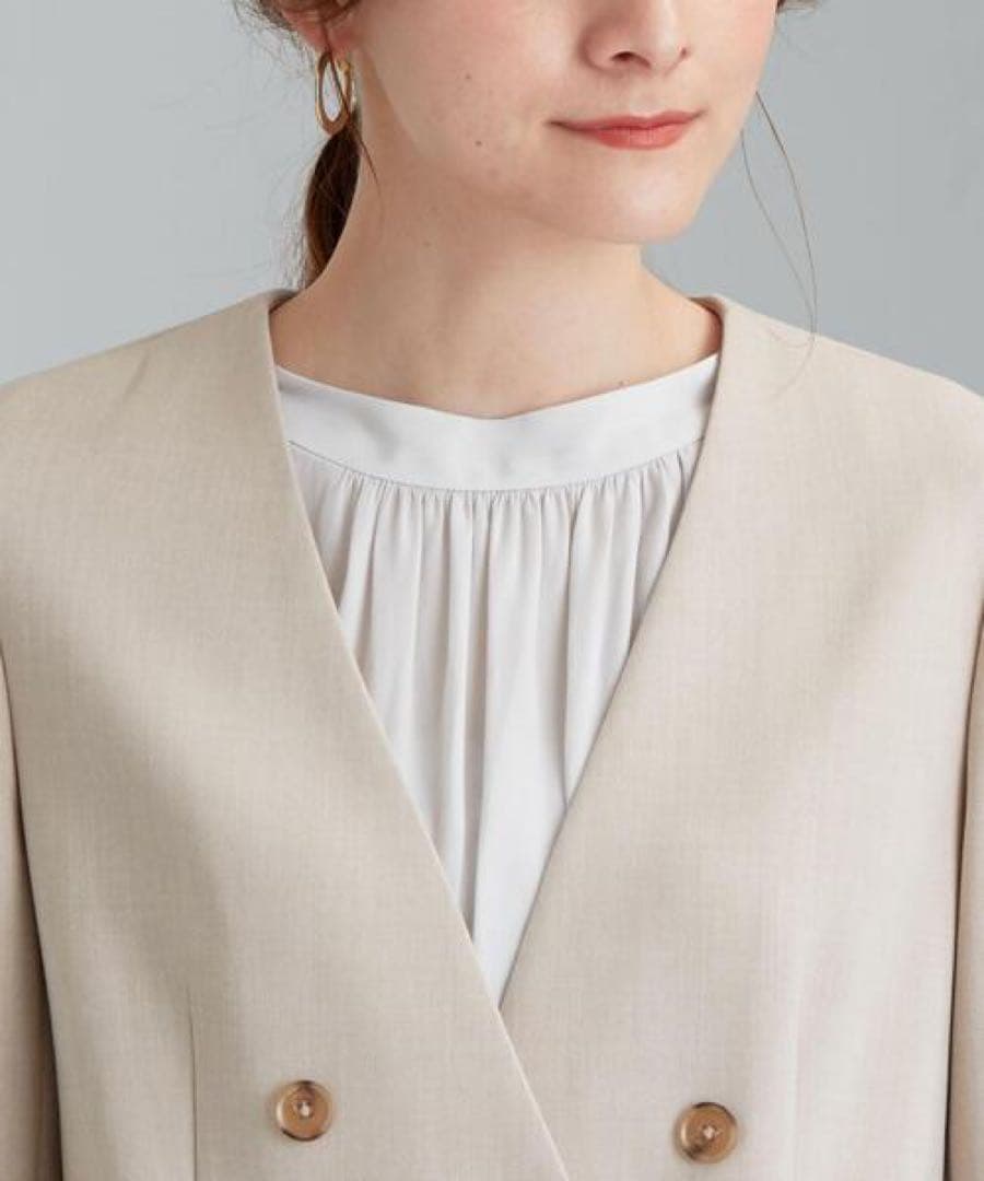 【グリーンレーベルリラクシング】パンツ　スーツ　リオペル　ベージュ　ダブル