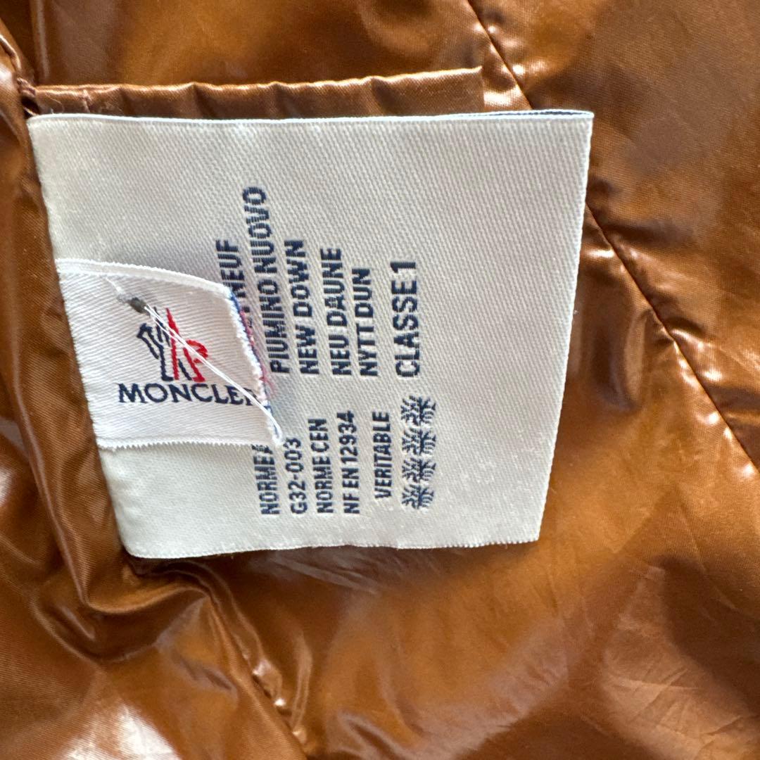 MONCLER ダウンジャケット