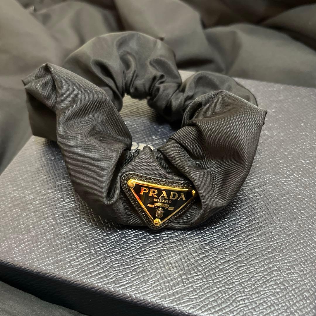 PRADA ブラックリナイロン ヘアシュシュ