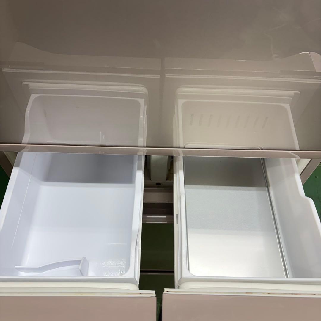 704日立大型冷蔵庫　400L強　小型　ガラスパネル　右開き　自動製氷　ゴールド