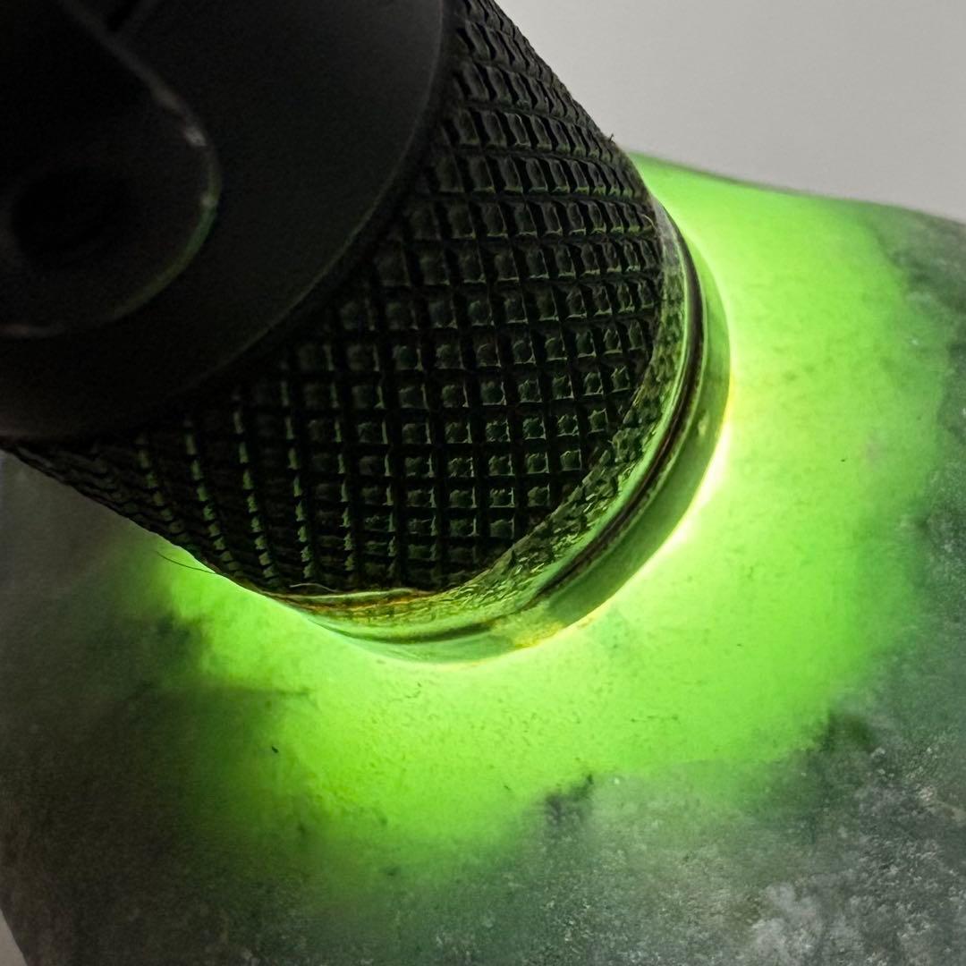 糸魚川　翡翠　ヒスイ　ひすい　海石　約168g