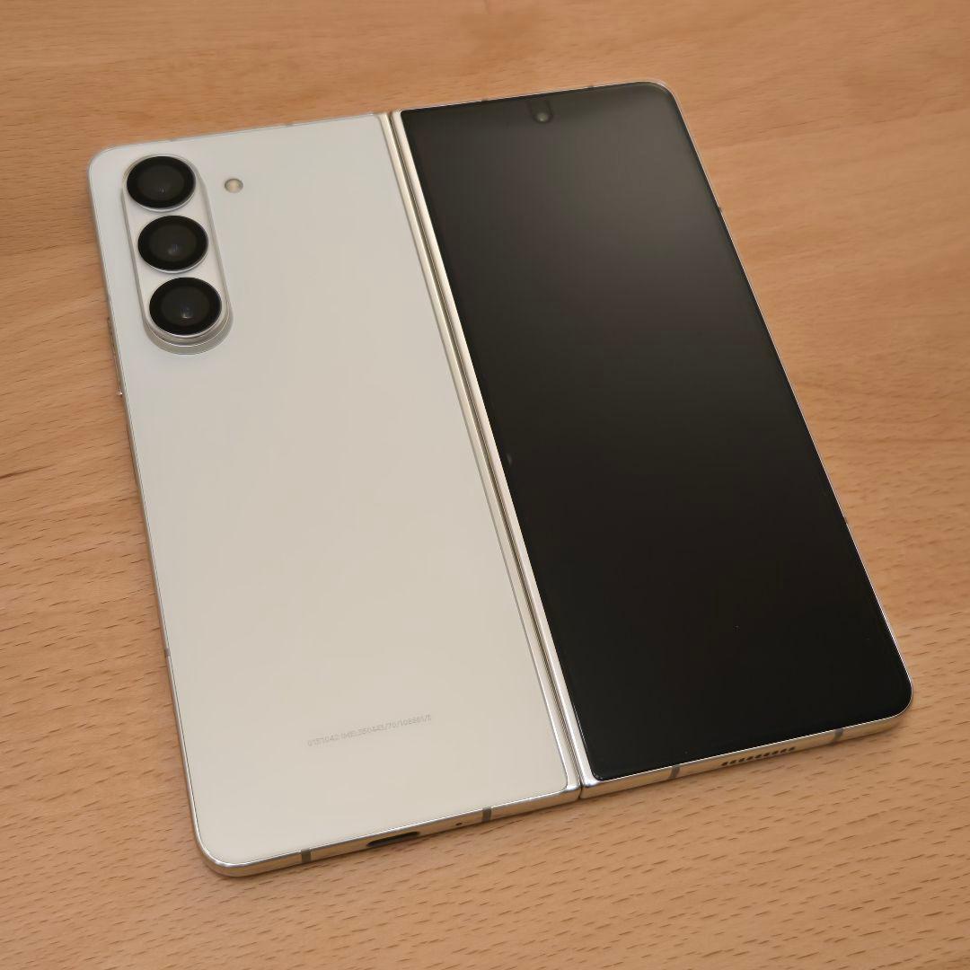 【超美品！】Galaxy Z Fold5 5G クリーム　256GB