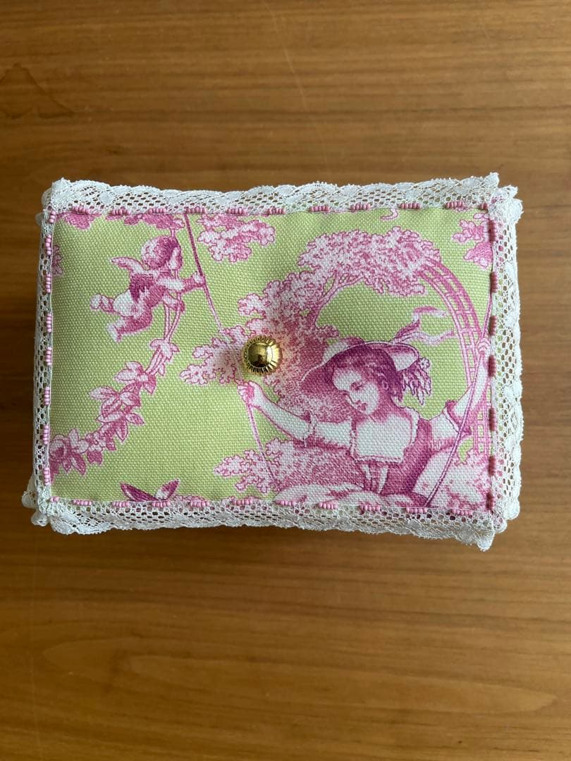 カルトナージュミニ裁縫箱