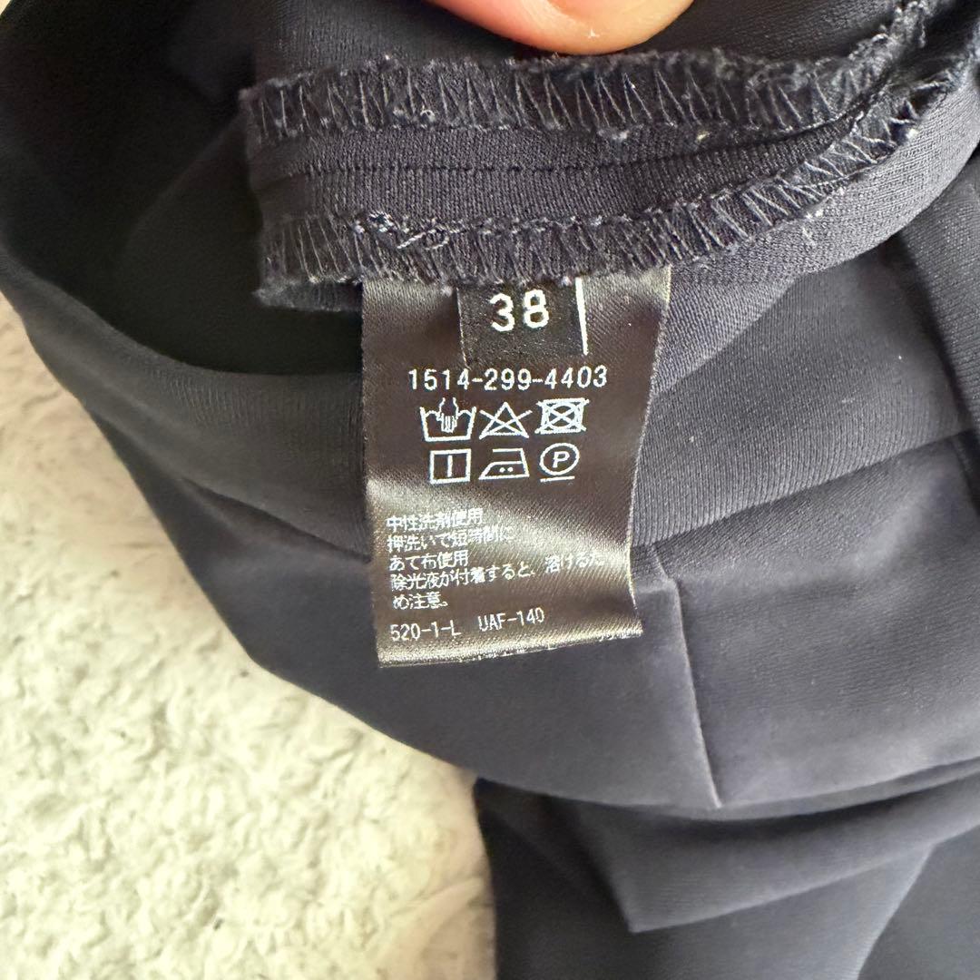 近年美品　ユナイテッドアローズ　パンツスーツ　ノーカラー　トリアセテート　黒