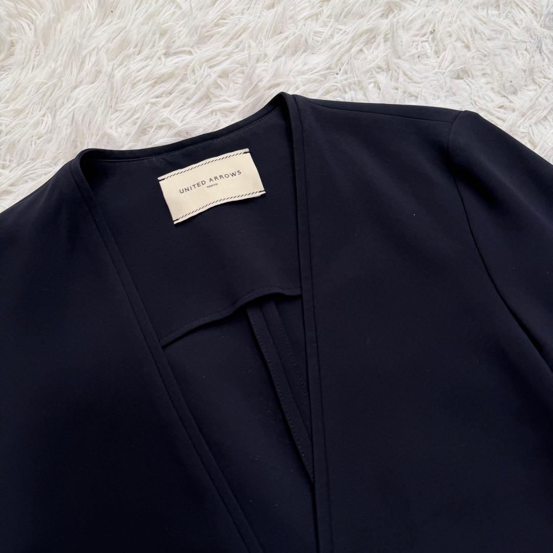 近年美品　ユナイテッドアローズ　パンツスーツ　ノーカラー　トリアセテート　黒