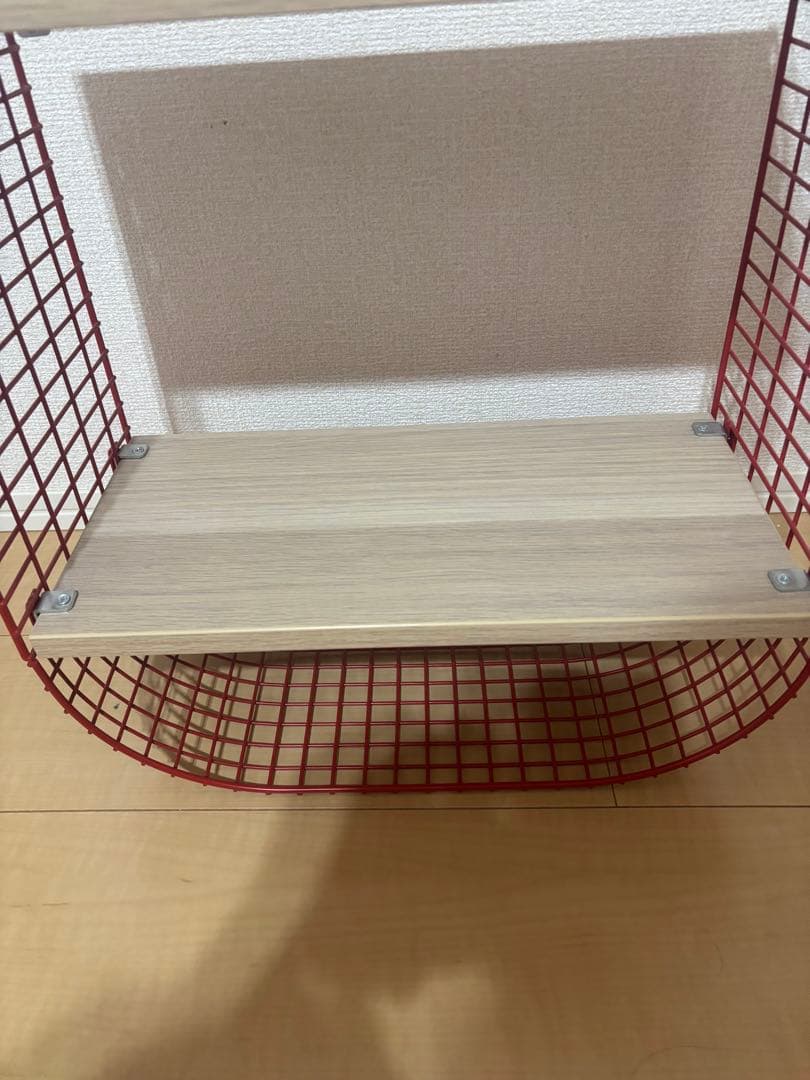 IKEA イケア　ウォールシェルフ　SVENSHULT スヴェンスフルト　赤