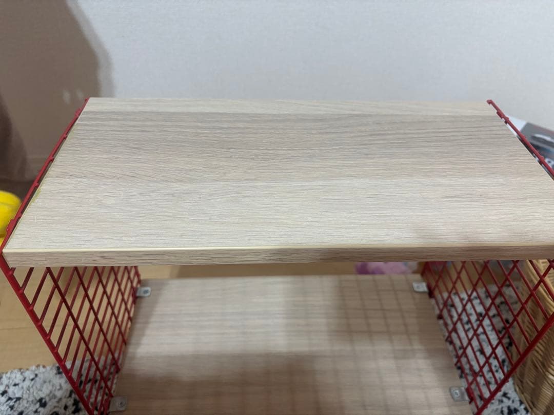 IKEA イケア　ウォールシェルフ　SVENSHULT スヴェンスフルト　赤