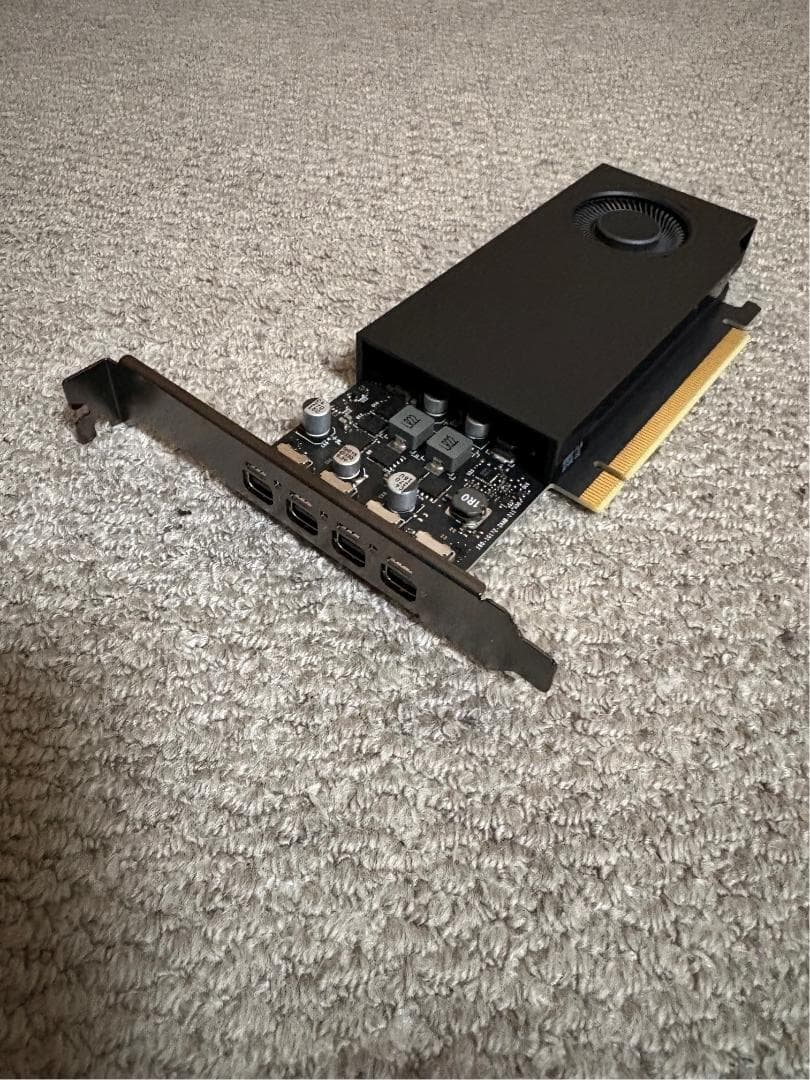 NVIDIA RTX A1000 グラフィックボード（中古品）