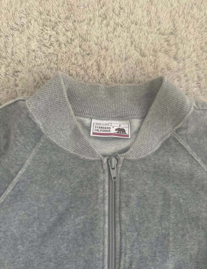 スタンダードカリフォルニア グレー ジャージ ベロア セットアップ