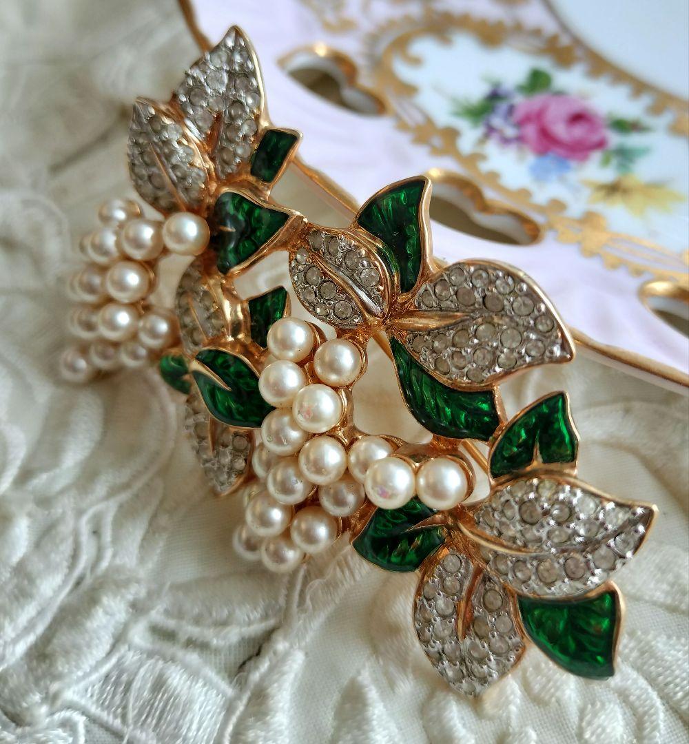 SWAROVSKI 葡萄ブローチfauxパール パヴェクリスタル エナメル 希少