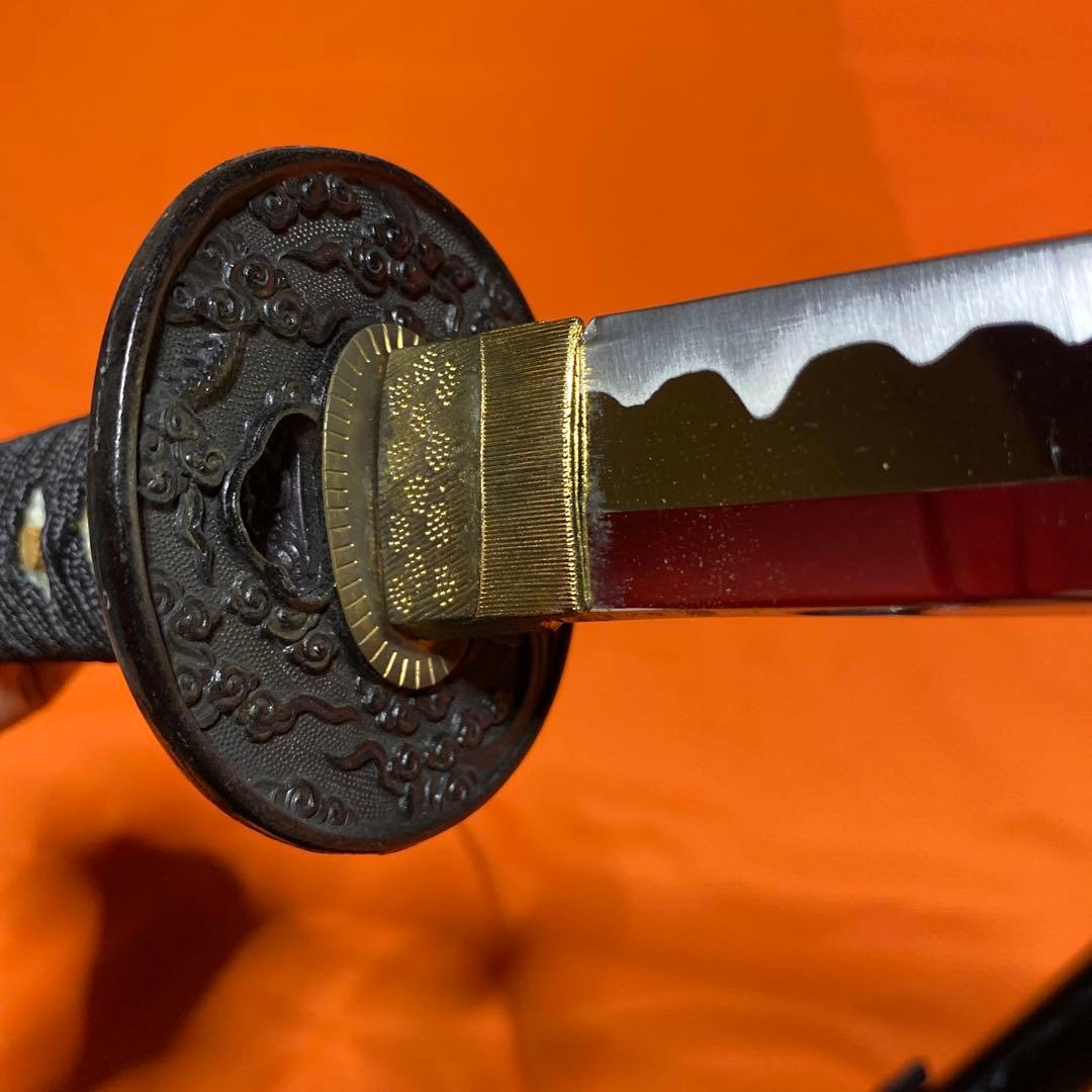 上級模造刀 黒柄 雲龍楕円鍔 菊図柄黒呂鞘