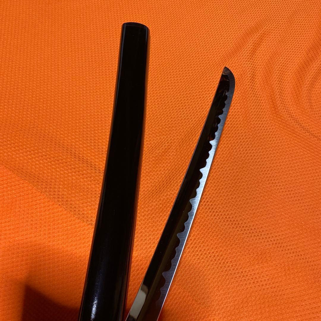 上級模造刀 黒柄 雲龍楕円鍔 菊図柄黒呂鞘