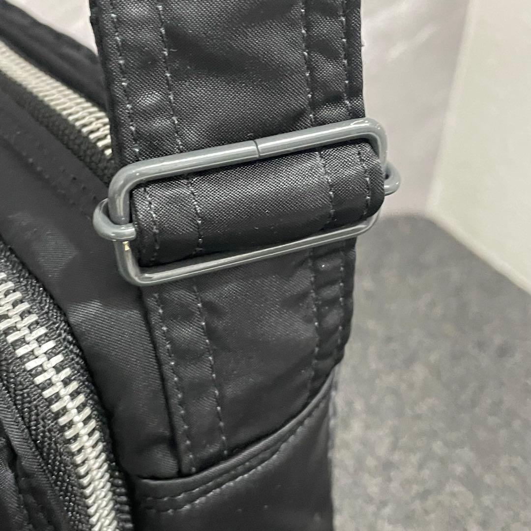 極美品 廃盤品✨ PORTER タンカー ２層 ブラック ショルダーバッグ